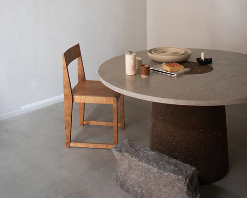 Frama – Chair 01 – Warm Brown Wood