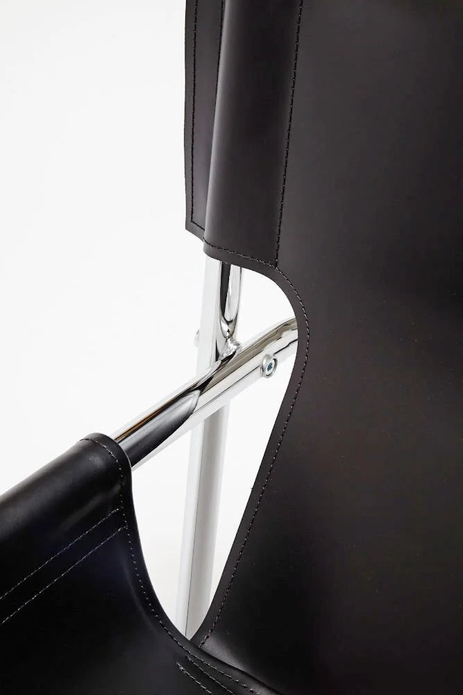 OMK1965 – T-1 Chair - Black