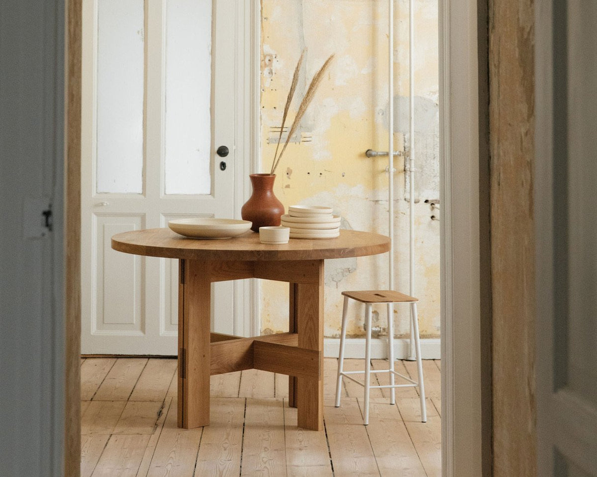 Frama – Farmhouse Table – Round Ø120