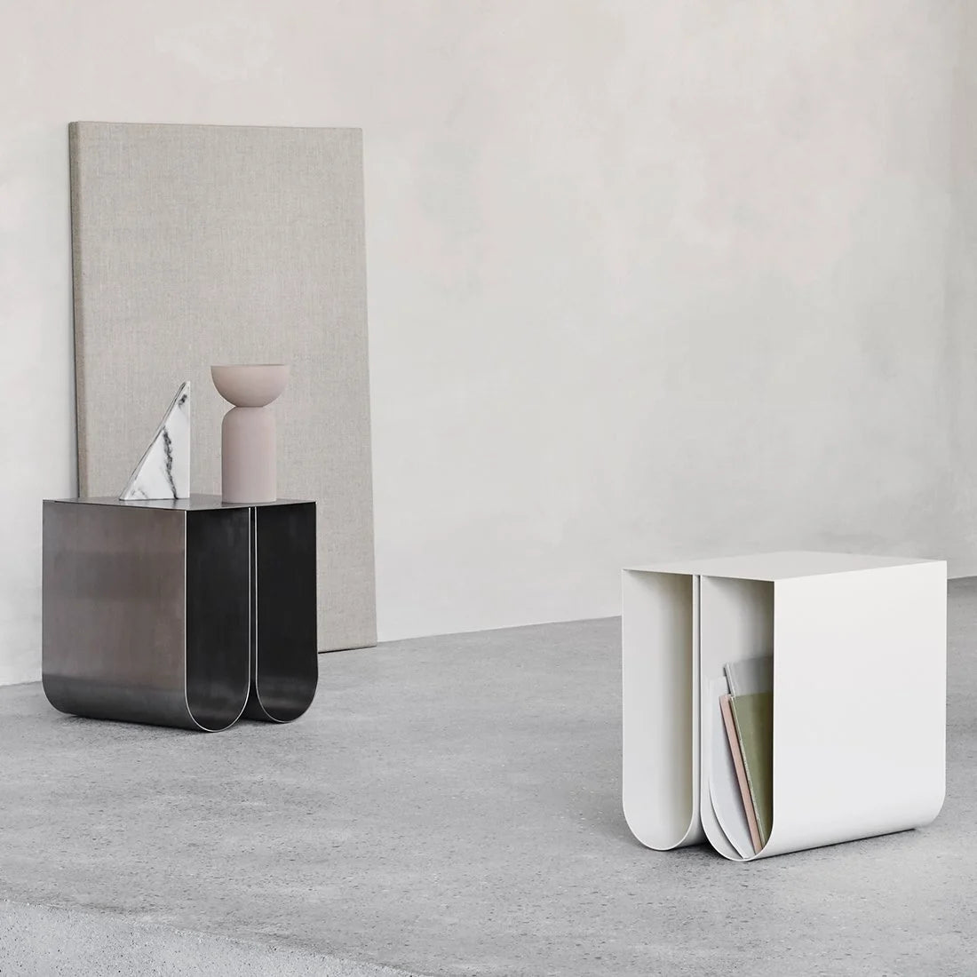 Kristina Dam – Curved Side Table White