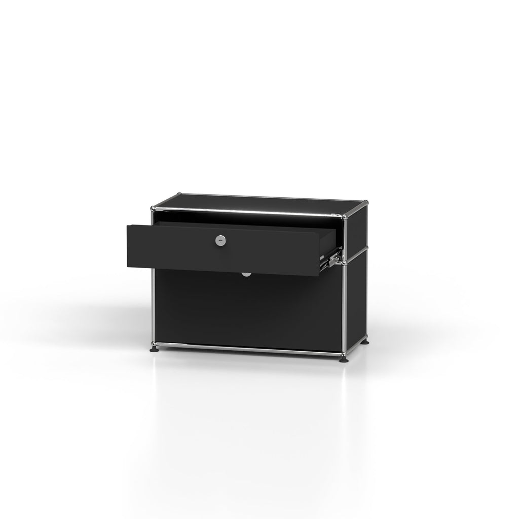 USM – USM Haller Side Table S1A1H