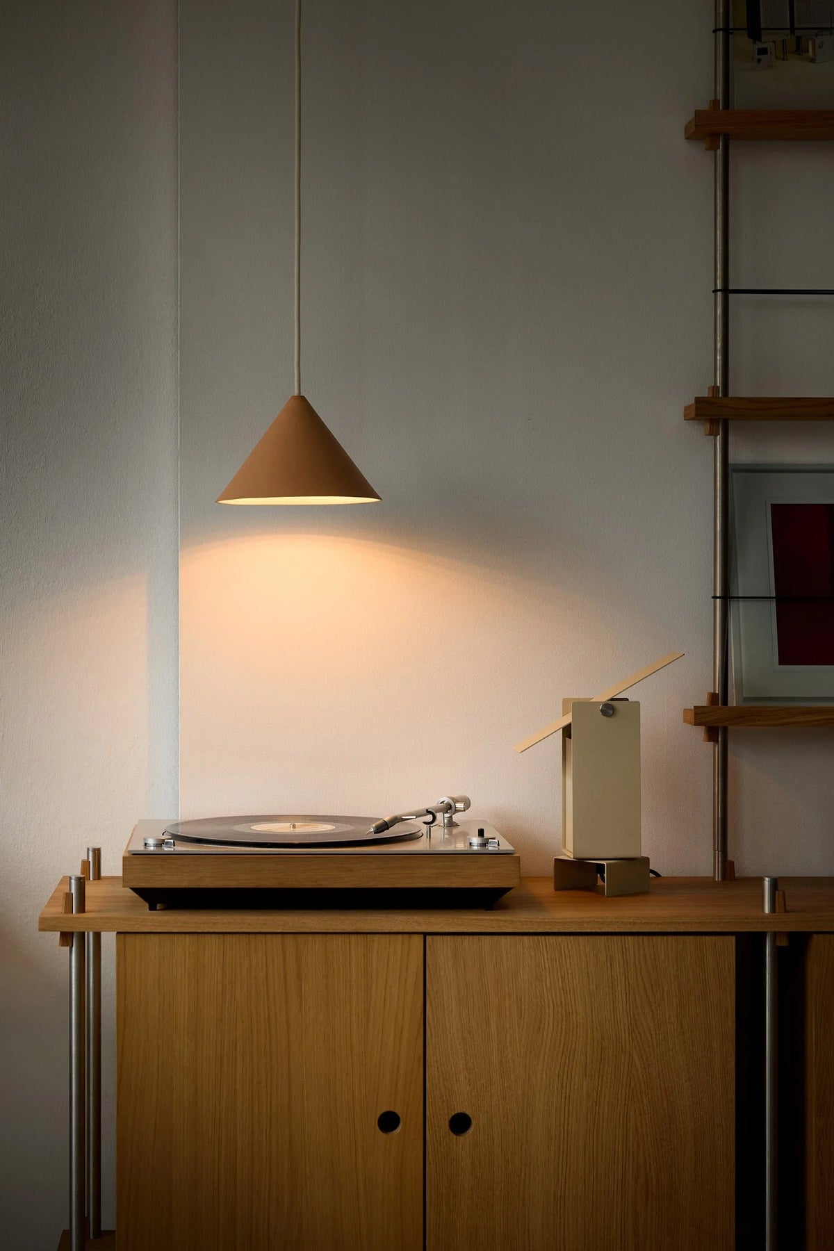 MOEBE – Ceramic Cone Pendant