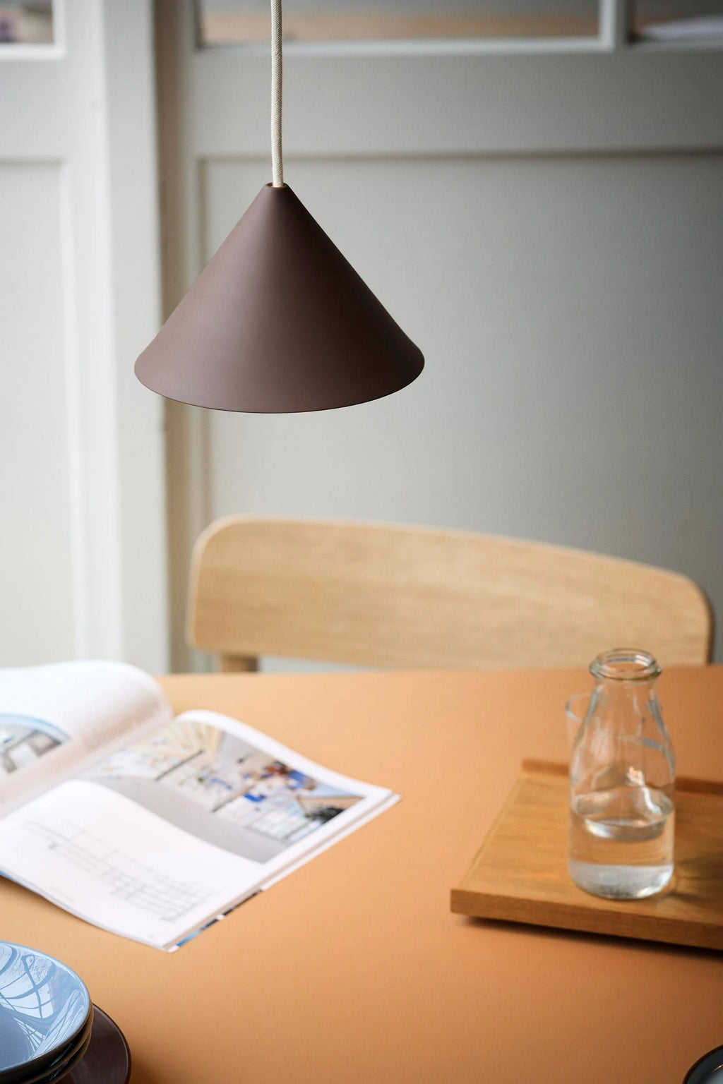 MOEBE – Ceramic Cone Pendant
