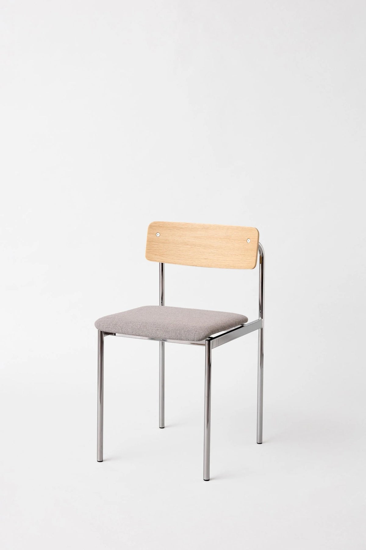 MOEBE – Offset Chair