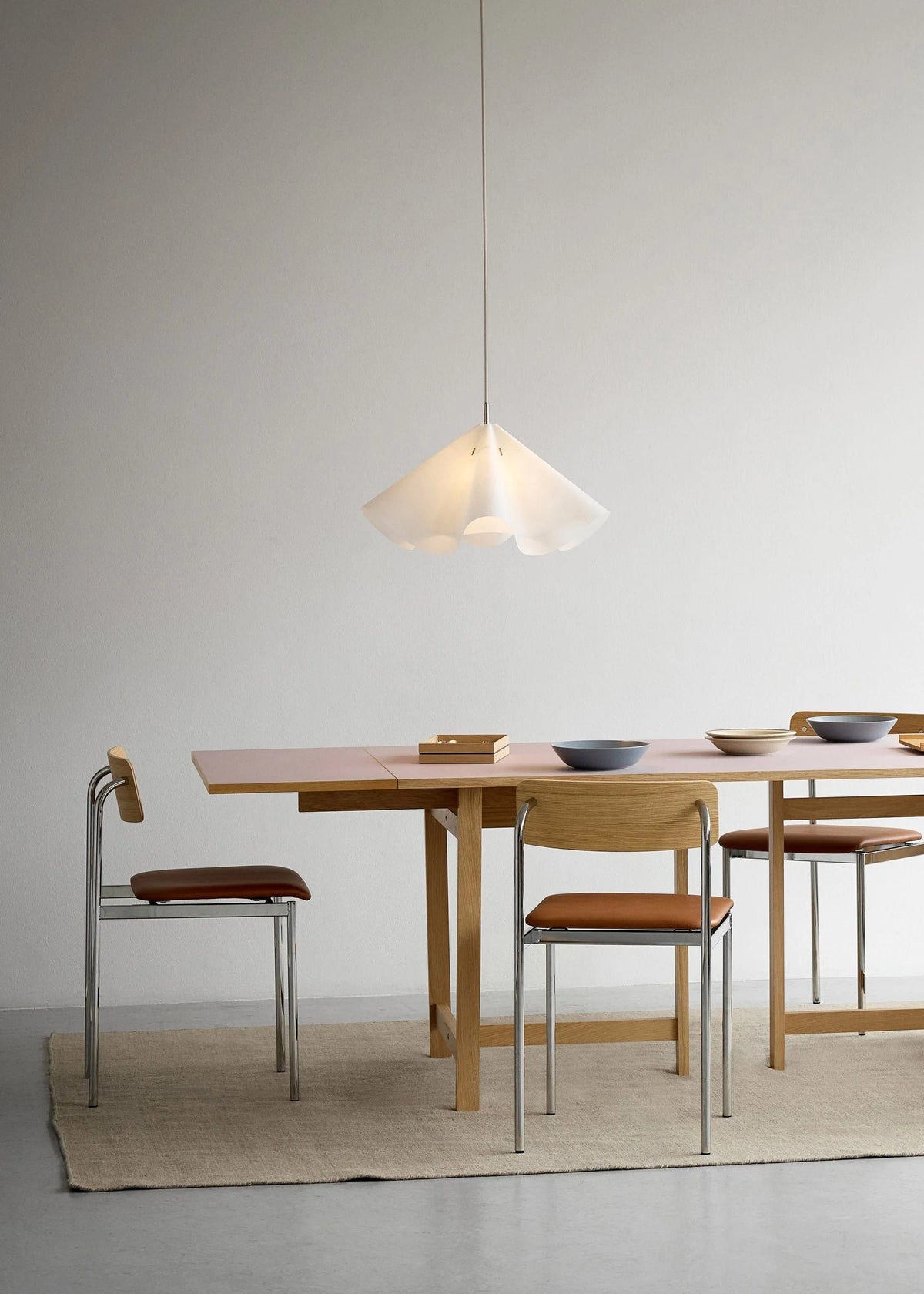 MOEBE – Sinuate Pendant
