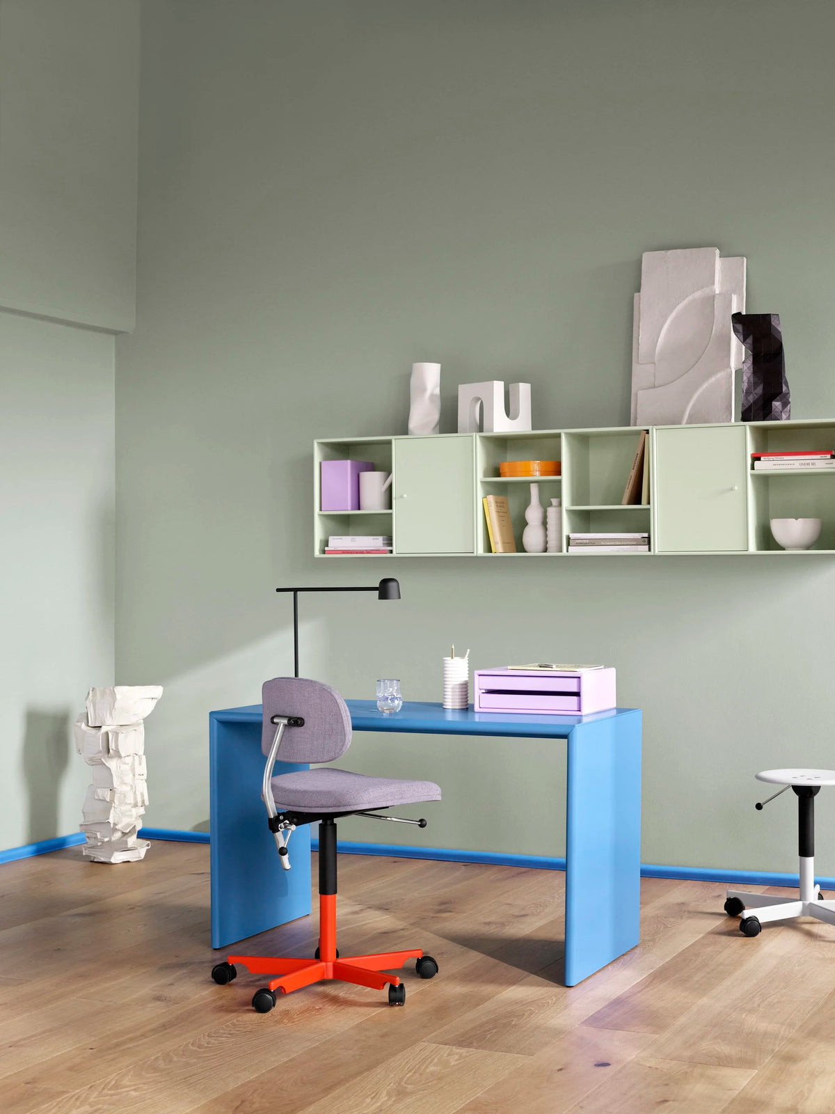 Montana – Montana_Kevi_2534U_OfficeChair_Hallingdal 200_Upholstery_Hokkaido_Frame