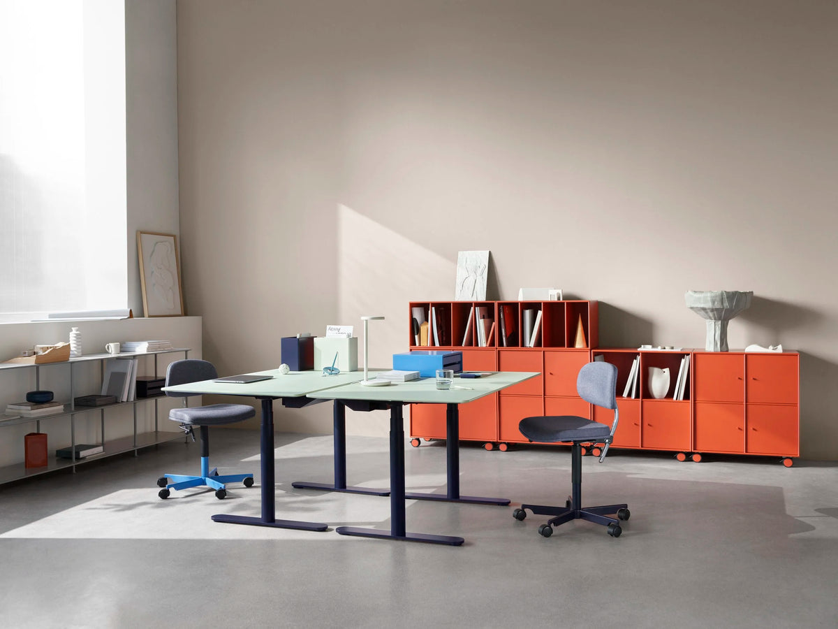 Montana – Montana_Kevi_2534U_OfficeChair_Hallingdal 200_Upholstery_Hokkaido_Frame