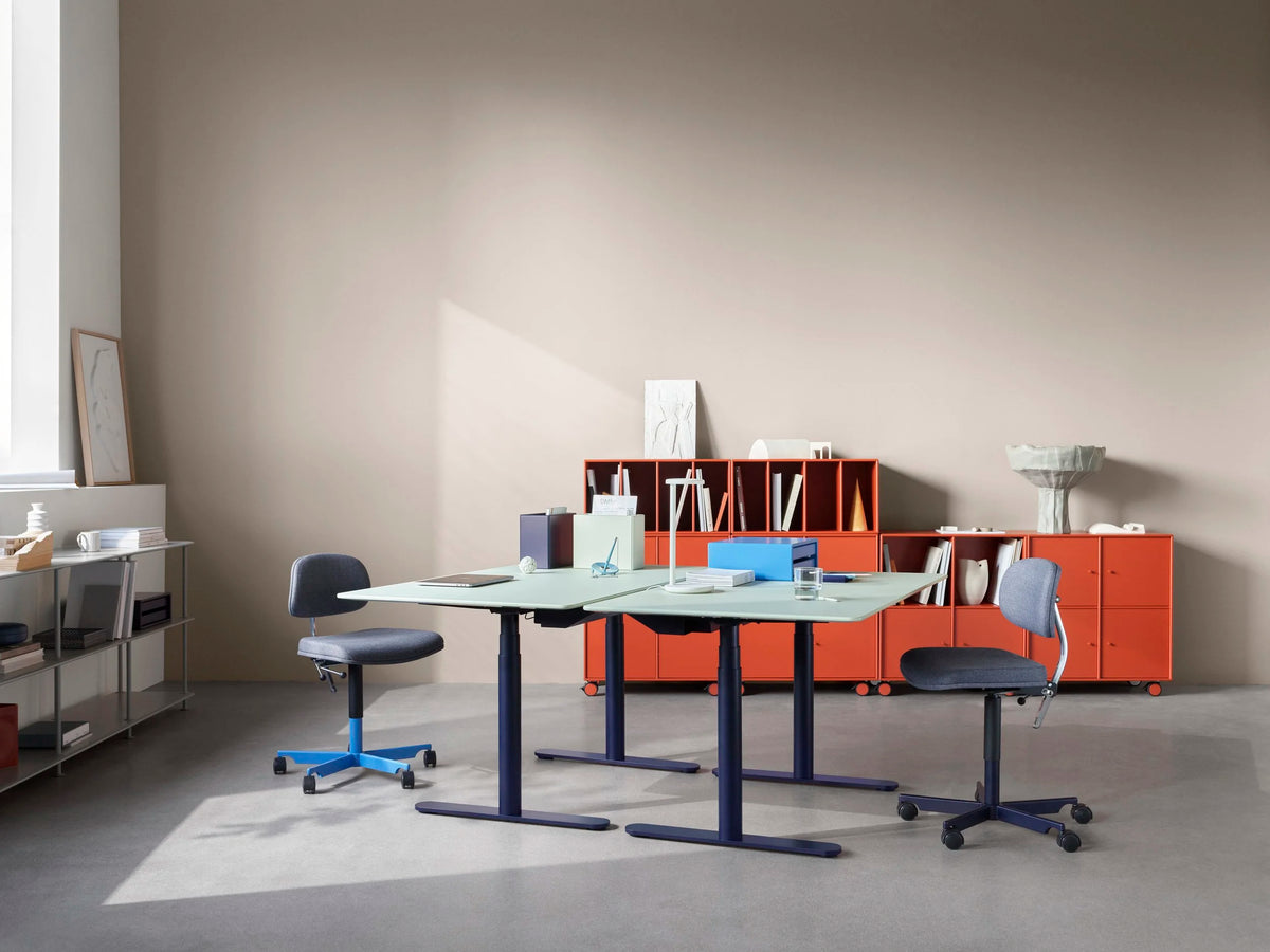 Montana – Montana_Kevi_2534U_OfficeChair_Hallingdal 200_Upholstery_Hokkaido_Frame