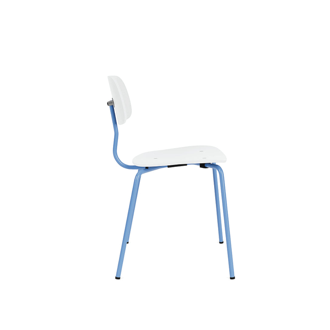 Montana – Montana Kevi 2060 Chair 38 Snow + 154 Azure