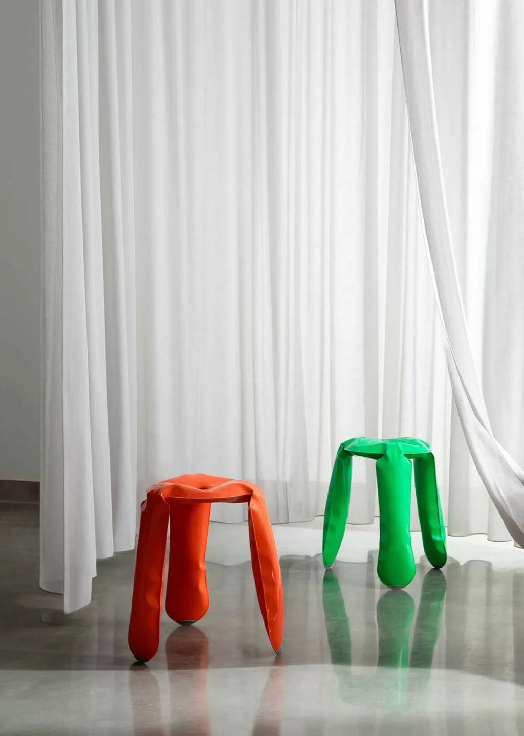 Zieta – Plopp Mini Stool – Strawberry Red Matt