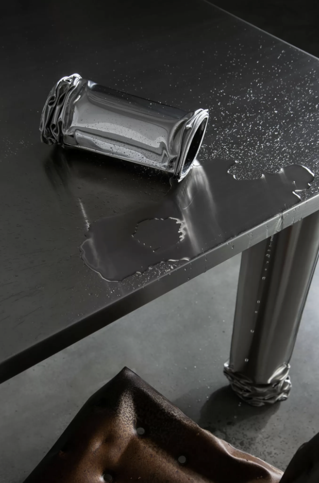 Zieta – Crash Vase – Inox Polished
