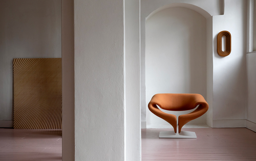 Artifort – Ribbon Chair / Black