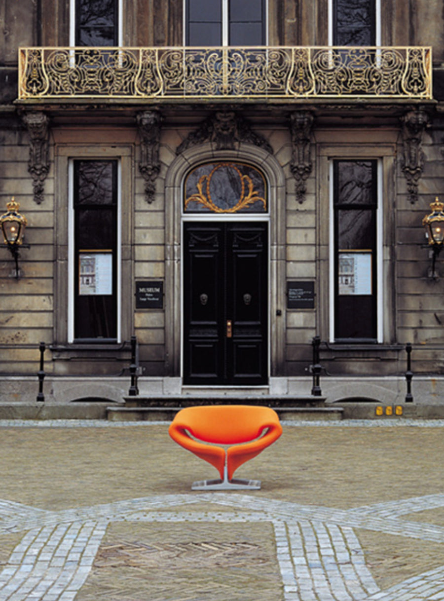 Artifort – Ribbon Chair / Black