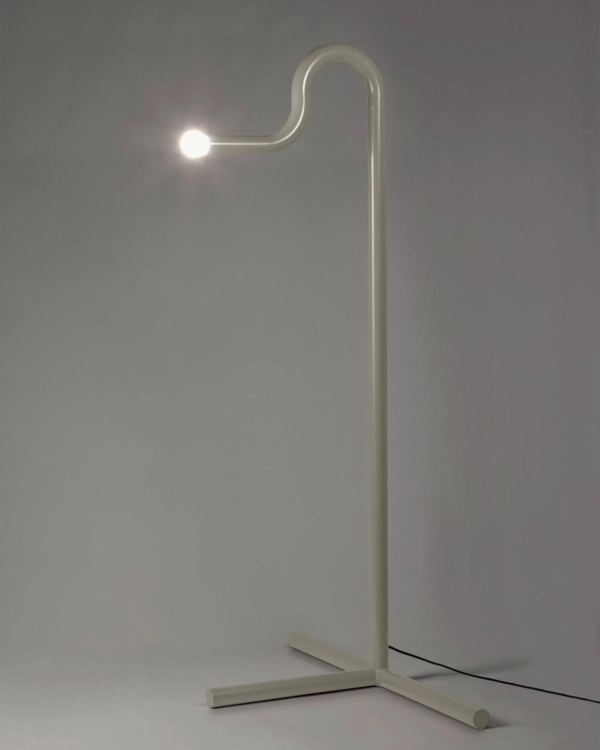 Valerie Objects – Floor Lamp White La Uno Bianca