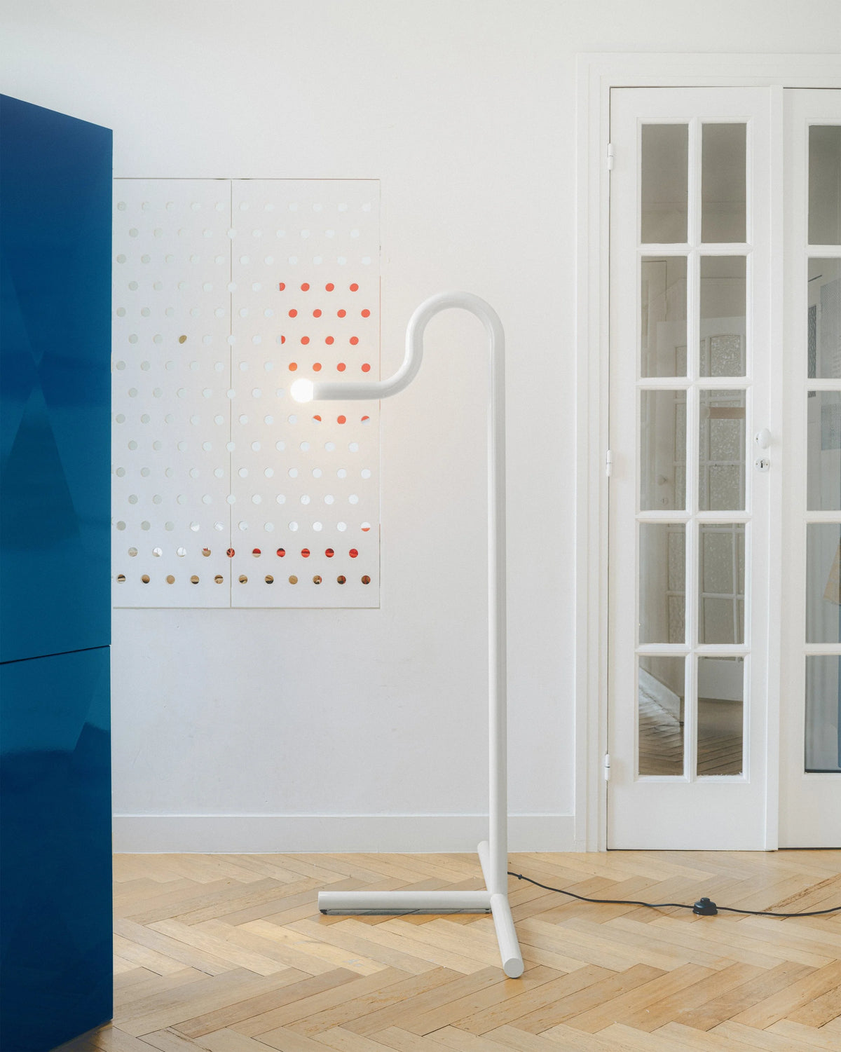 Valerie Objects – Floor Lamp White La Uno Bianca