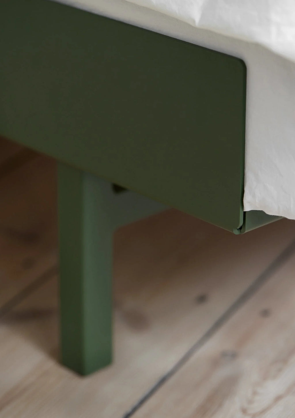 MOEBE – Bed 90 – 180 cm (High)