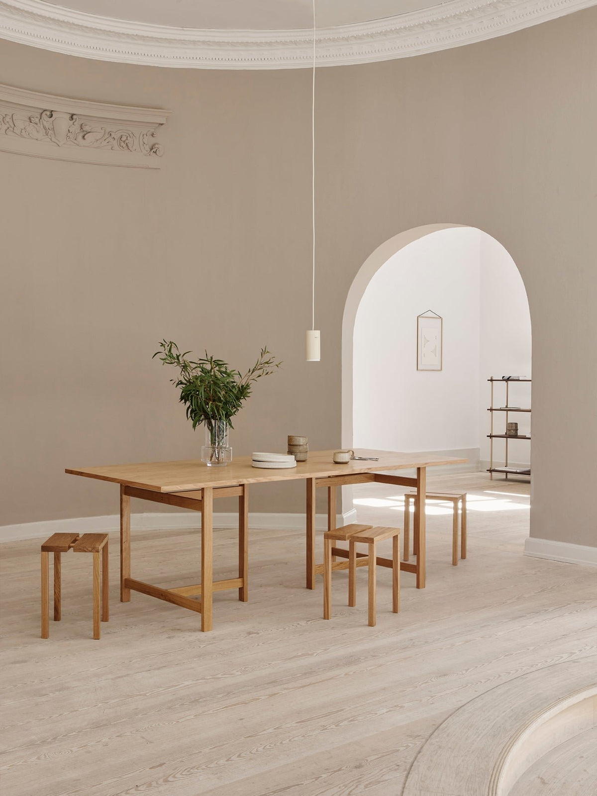 MOEBE – Rectangular Dining Table