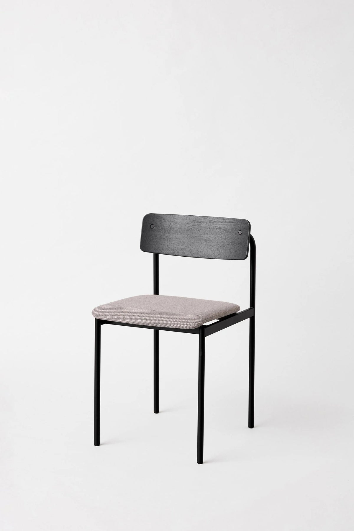 MOEBE – Offset Chair