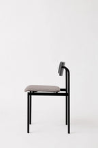 MOEBE – Offset Chair
