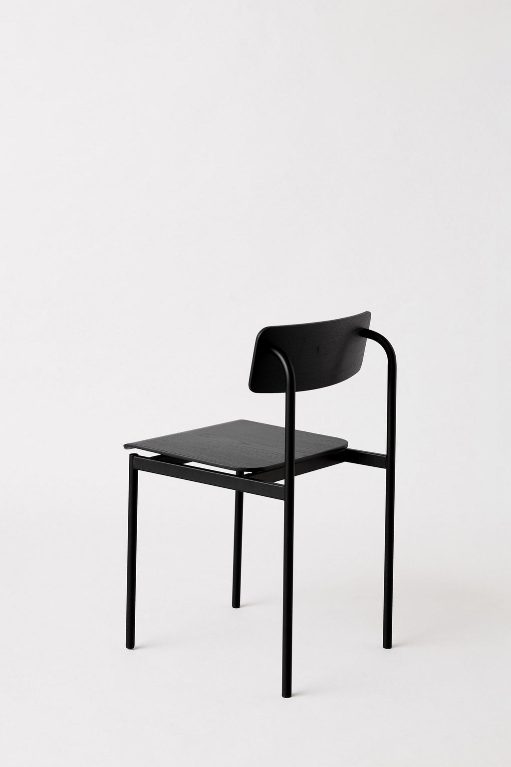 MOEBE – Offset Chair
