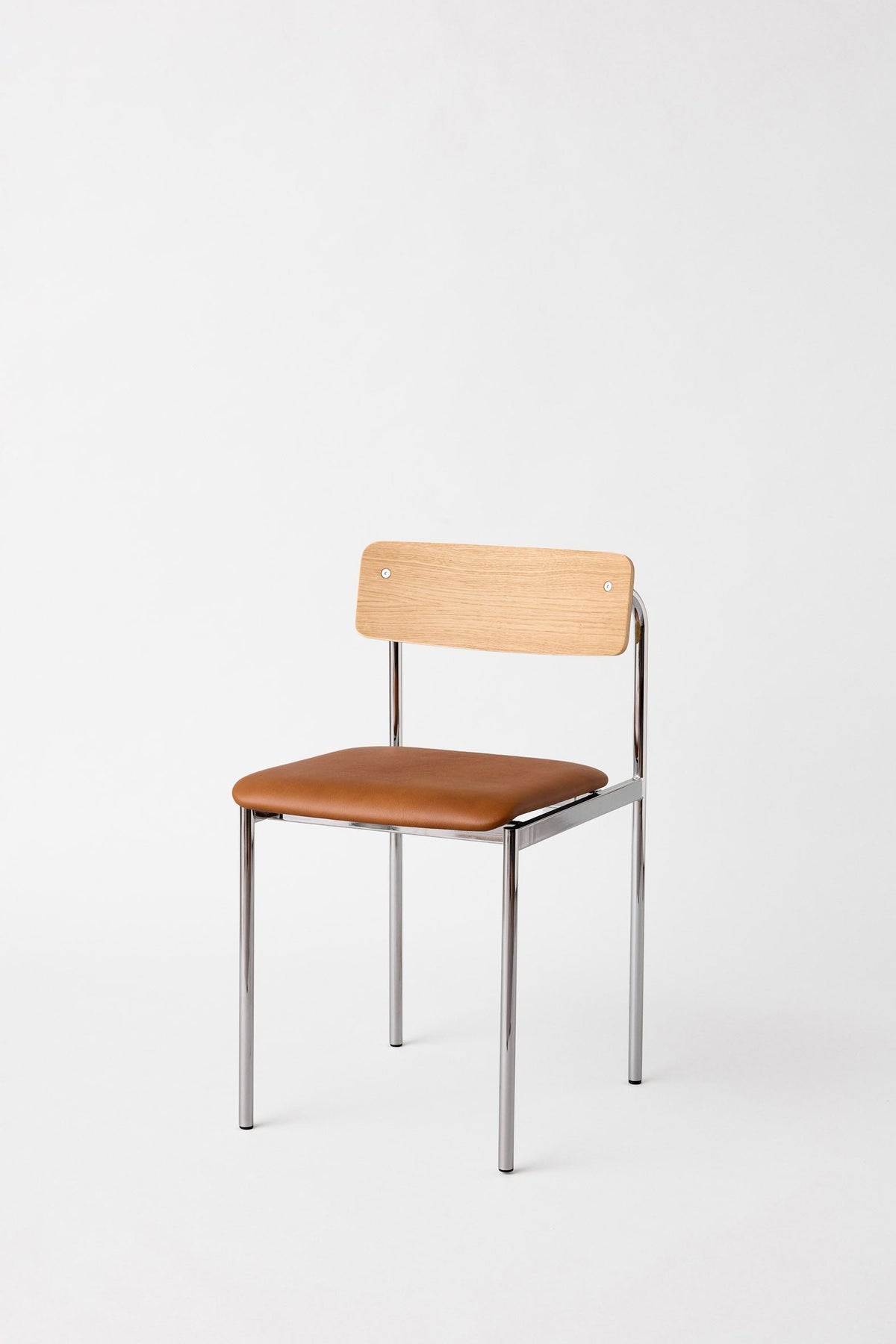 MOEBE – Offset Chair