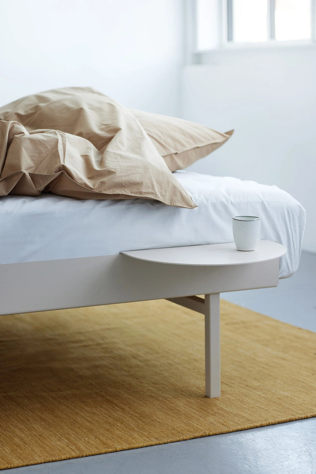 MOEBE – Bed 90 – 180 cm (High)