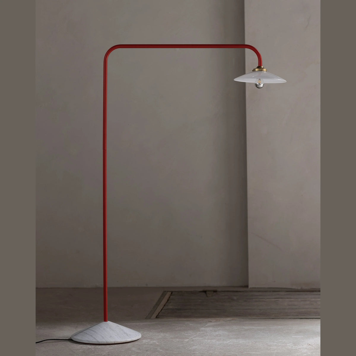 Valerie Objects – Standing Lamp Marble N°1 Red