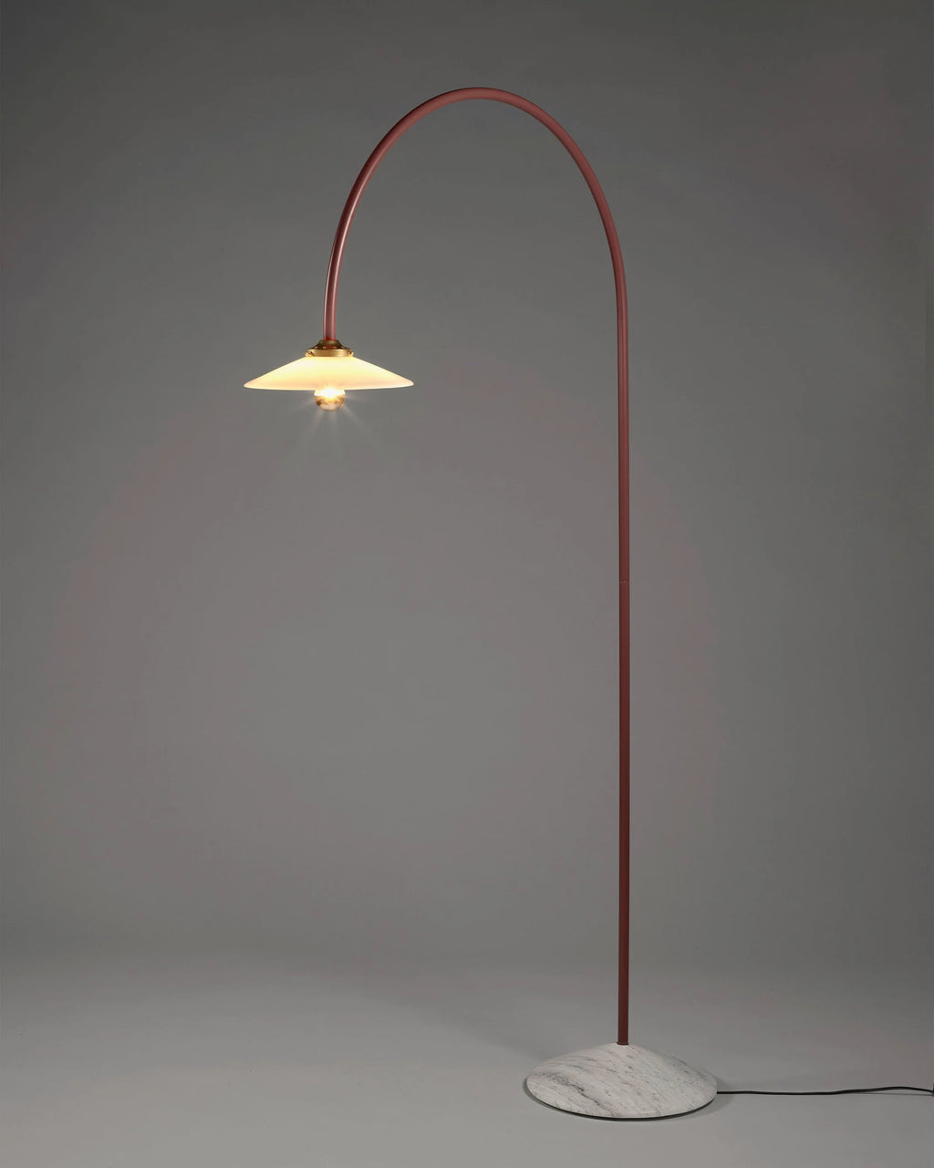 Valerie Objects – Standing Lamp Marble N°2 Menie Red