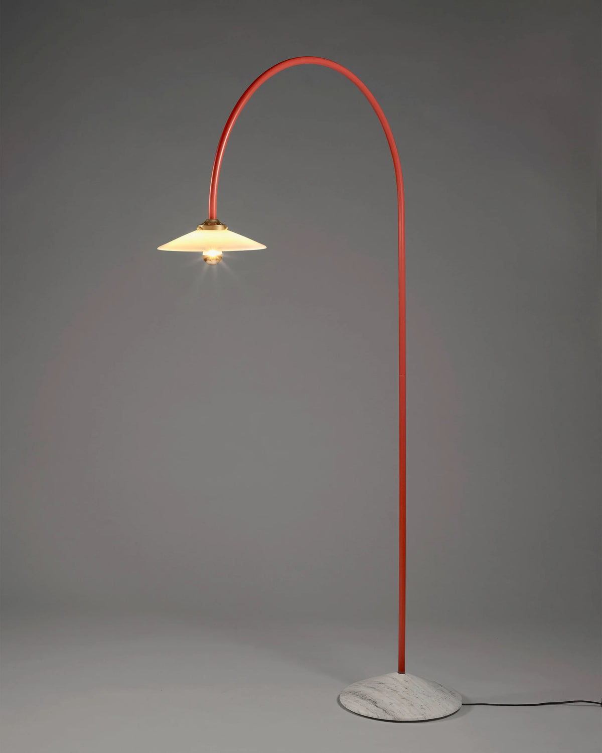 Valerie Objects – Standing Lamp Marble N°2 Red