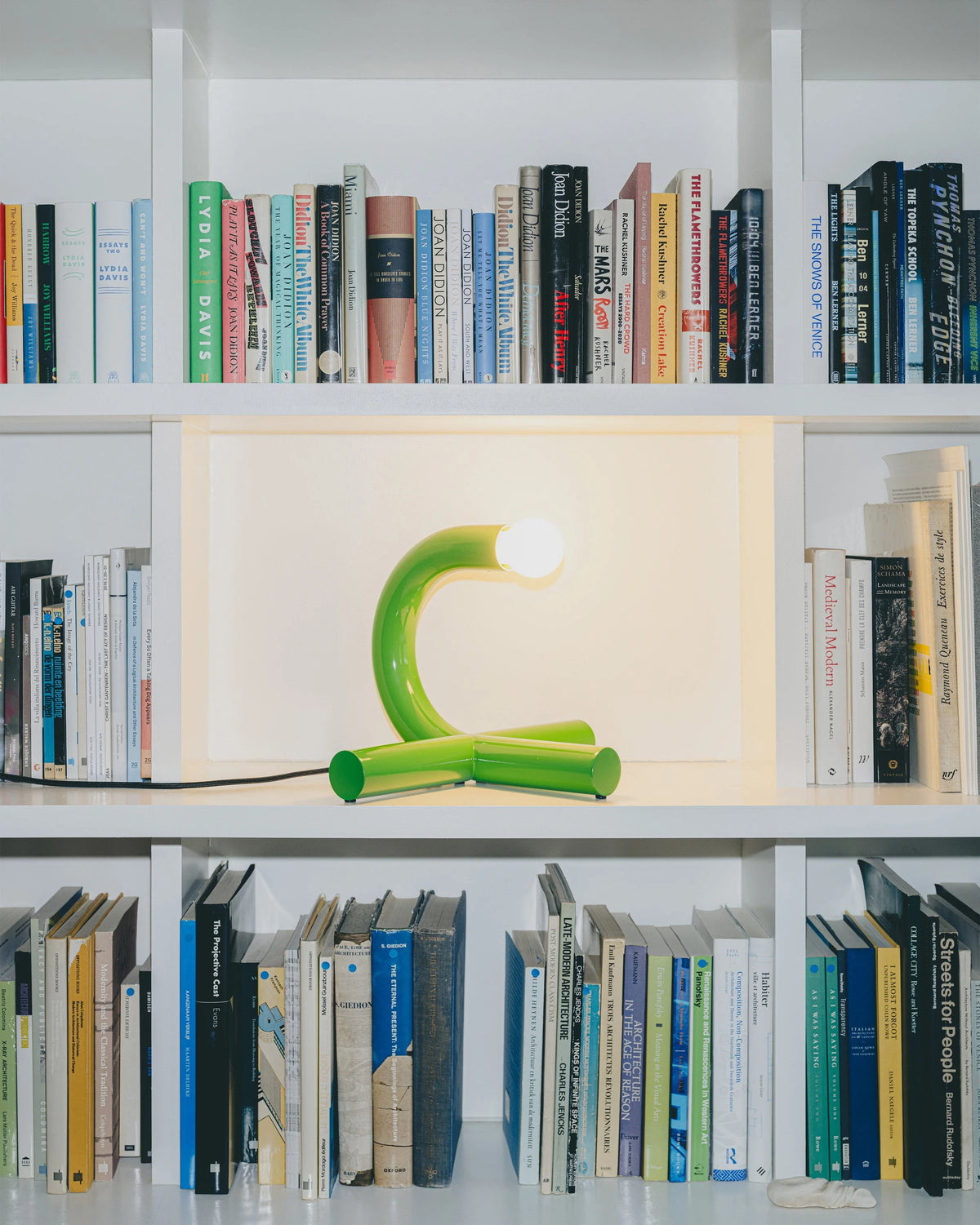 Valerie Objects – Table Lamp Green La Tre Verde