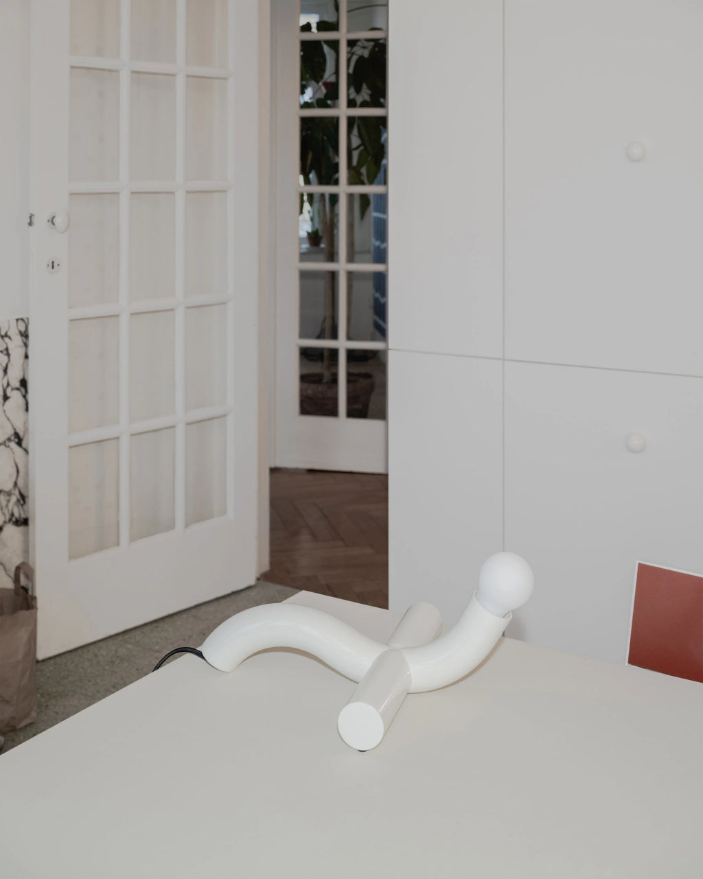 Valerie Objects – Table Lamp White La Due Bianca