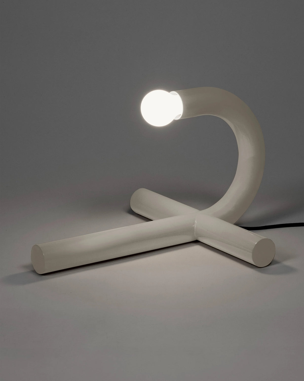 Valerie Objects – Table Lamp White La Tre E Mezzo Bianca