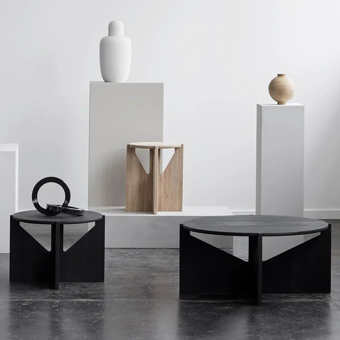 Kristina Dam – XL Table - Black